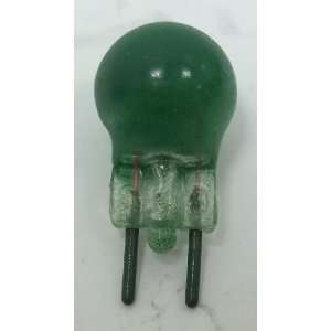  Lionel 19G 14 Volt Green 2 Prong Bulb