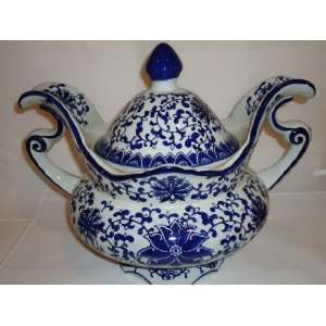  Yemaya   Blue & White Sopera Pot 
