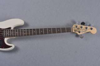 NEW Fender® American Standard Jazz Bass® V   5 String  