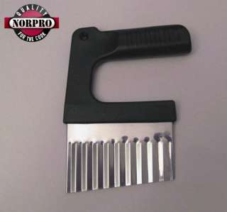 Norpro STAINLESS STEEL CRINKLE CUTTER   NEW 5123  