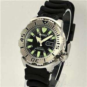  with Strong Luminous Hands & Hour markers, Day Date Calendar at 3o 
