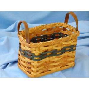  Handmade Amish Basket  Napkin Basket (EM27)