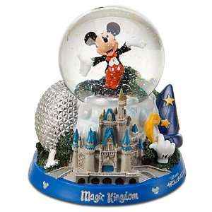  Walt Disney World Icons Mickey Mouse Musical Snowglobe 