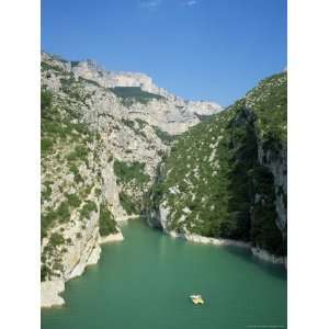 com Small Boat on the River Verdon in the Grand Canyon of the Verdon 