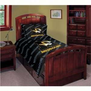  Missouri Tigers Twin/Full Comforter with Two Pillow Shams 