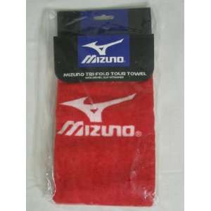  Mizuno Tri fold Clip Towel NEW Golf Red 2010 Runbird 