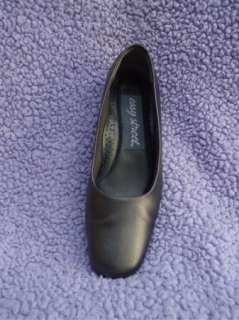 NEW EASY STREET Womens Pump Shoes Size 7 M  