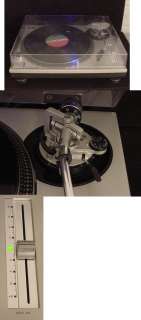    1200MK2 SILVER DIRECT DRIVE PRO TURNTABLE BLUE LED W/STANTON RS500DJ