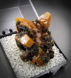 Wulfenite and Vanadinite, Los Lamentos, Chihuahua, MX  