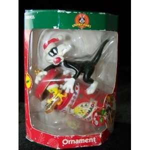  Looney Tunes Sylvester and Tweety Ornament