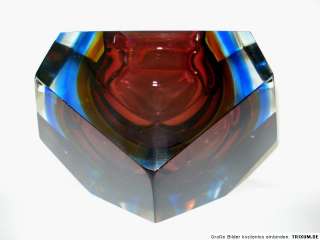Unique  Giant  5000 grammes Murano Sommerso Faceted Art Glass Bowl 