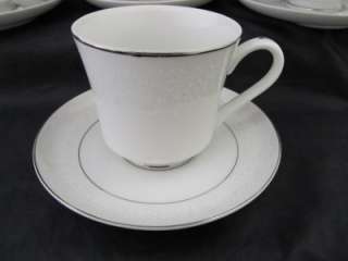 Crown Victoria Lovelace China   Lot of 4 Cups & Saucers  