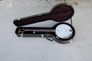 Mastercraft 5 String Banjo with Hard Case in Excellent Condition 