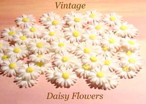 50 VINTAGE 1 DAISY FLOWERS CABOCHONS WHITE/YELLOW M01  
