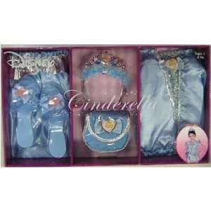  Disney Princess Cinderella Dress Up Set Toys & Games