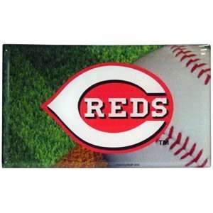  Cincinnati Reds Dome Magnet 3 Inch Wide W/ Baseball 