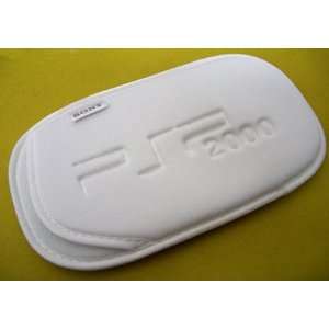  White PSP Slim 2000 Soft Pouch 