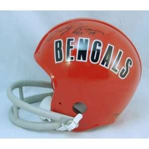   Memorabilia Signed Cincinnati Bengals Riddell Throwback Mini Helmet