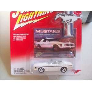   Lightning MUSTANG   #16 1973 Ford Mustang Convertible Toys & Games