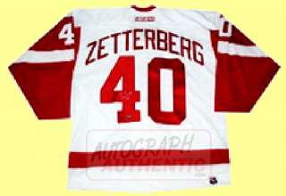 Detroit Red Wings jersey autographed by Henrik Zetterberg. The jersey 