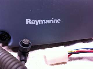 Raymarine 215 Marine VHF Ship To Shore Radio   With mounting bracket 