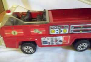 Tonka fire truck with movable ladder, up/down and sideways. Ladder 