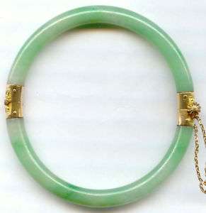 Stunning Vintage Green Jade 18k Gold Bangle Bracelet  