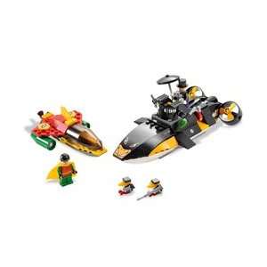   LEGO® Batman™ Robins Scuba Jet Attack of the Penguin Toys