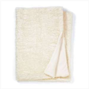   Luxurious White Faux Fur Super Soft Warm Throw Blanket