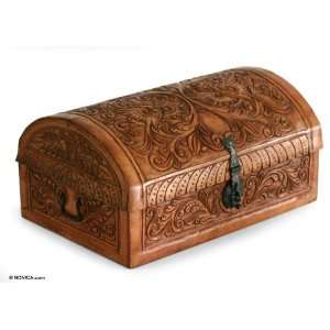  Cedar and leather chest, Colonial Eagles