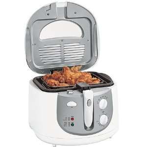  New   8 cup Cool Touch Deep Fryer by Hamilton Beach 