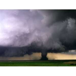  A Tornado in Early April in Throckmorton, Texas, USA 