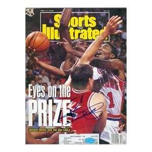 Isiah Thomas autographed Sports Illustrated Magazine (Detroit Pistons)