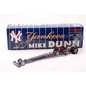  New York Yankes Mike Dunn 2001 124 Top Fuel Dragster 