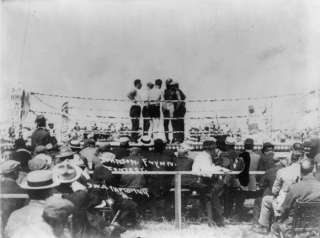 1910 Boxing match Jack Johnson & Jim Flynn PHOTO  