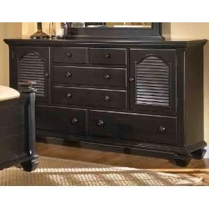  Door Dresser     BROYHILL 4026 232 Furniture & Decor